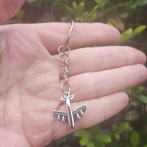 Airplane Keyring - Picture 3 of 5